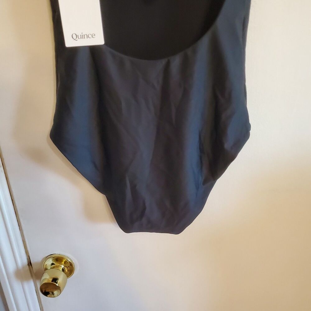 Quince Italian Underwire One Piece Swimsuit Black Size M Beach Resort Vacation - Picture 7 of 10